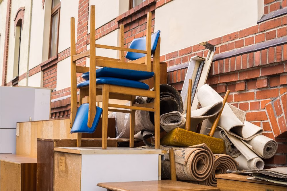 How to Navigate an Estate Property Cleanout Without the Overwhelm